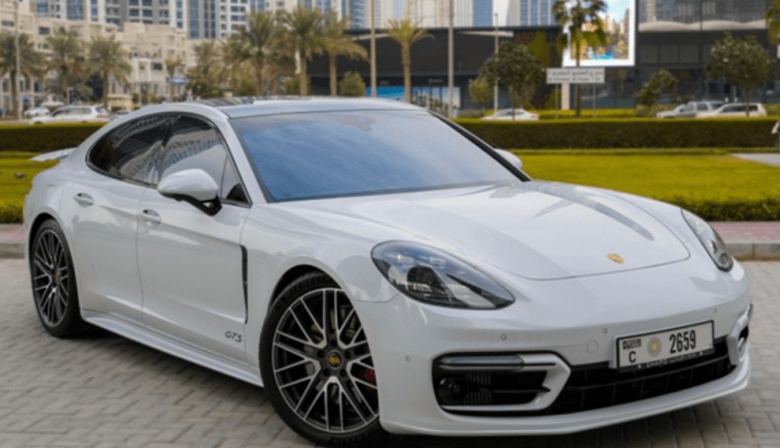 Porsche Panamera Car Rental in Dubai