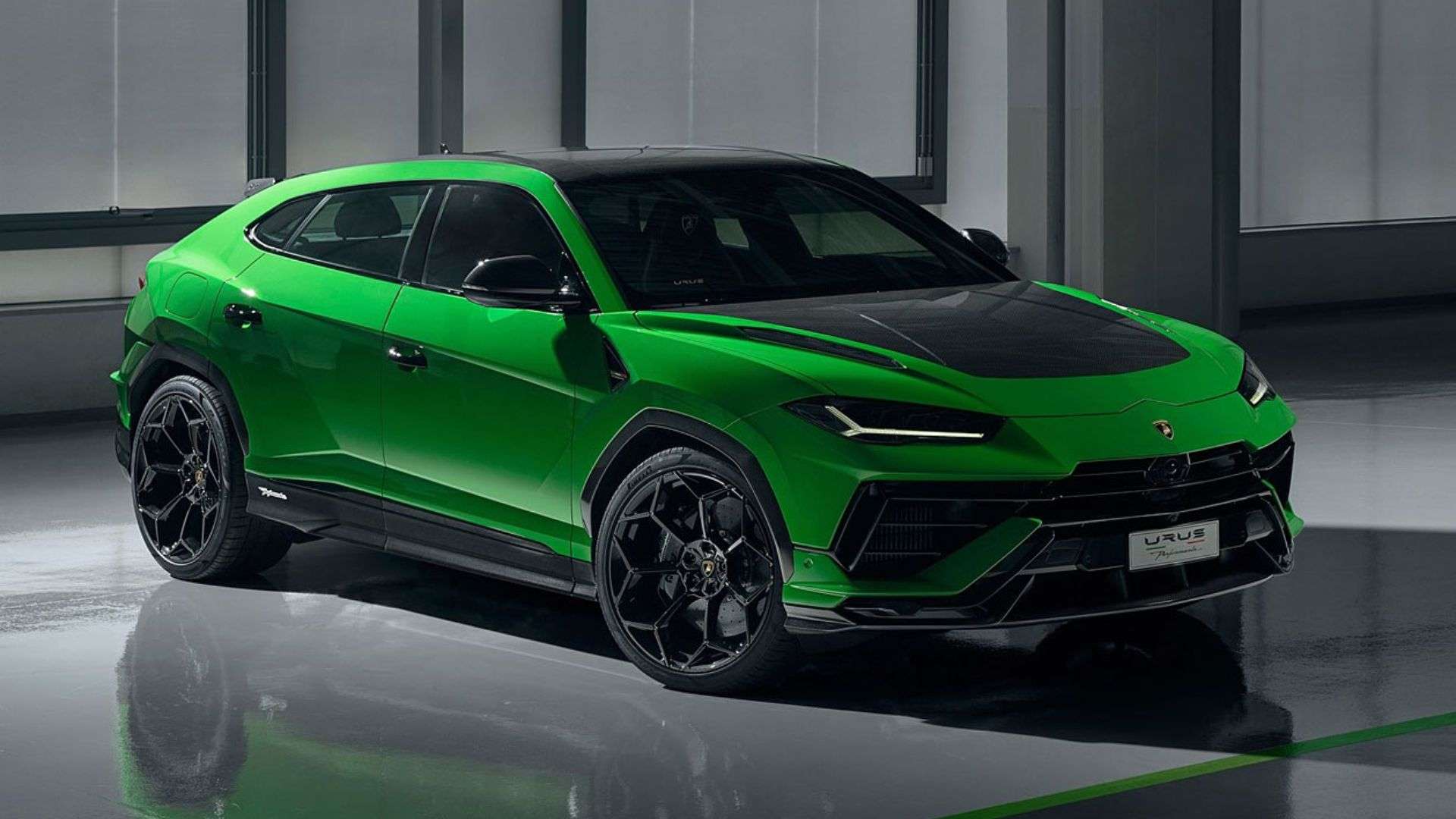 Bеforе Expеriеncing Dubai in a Lamborghini Urus