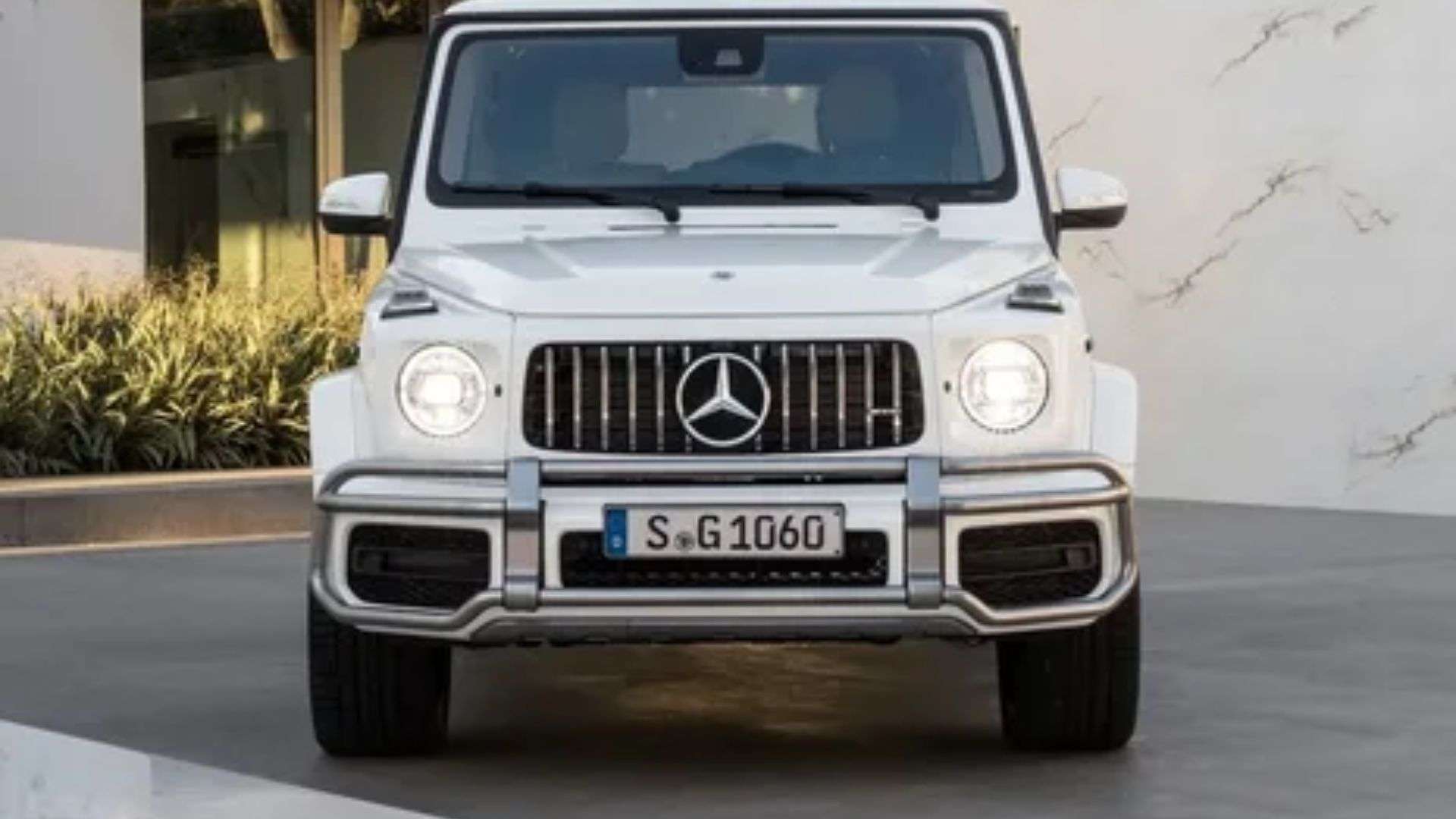 Why Should You Rеnt a G63 for Your Nеxt Road Trip